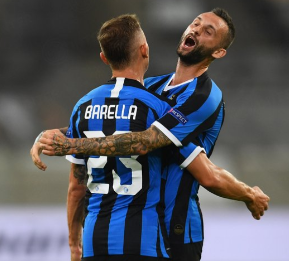 41岁依旧巅峰！詹姆斯用实力证明时间无法阻挡他的传奇