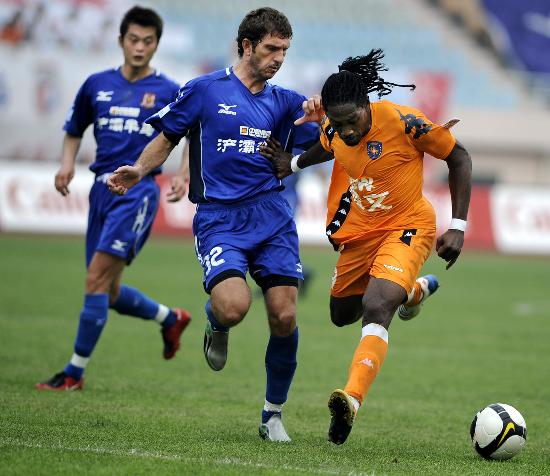 冬歇期结束德甲重启 多特蒙德“绝平”法兰克福