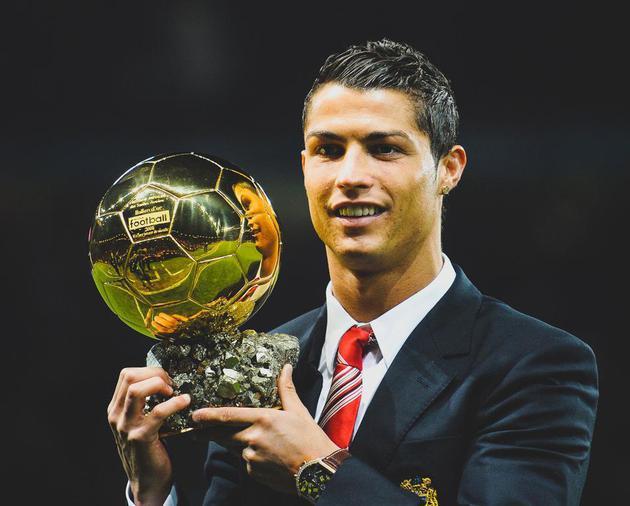 2分钟2失良机！曼城废柴让瓜帅都很无语 热刺要买千万别犹豫