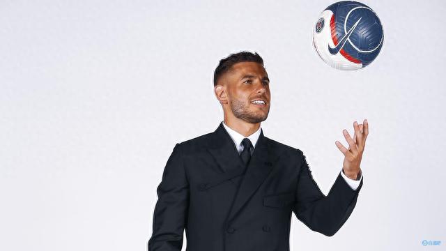 琦琦的眼睛又又又受伤了🤕祝他早日康复吧