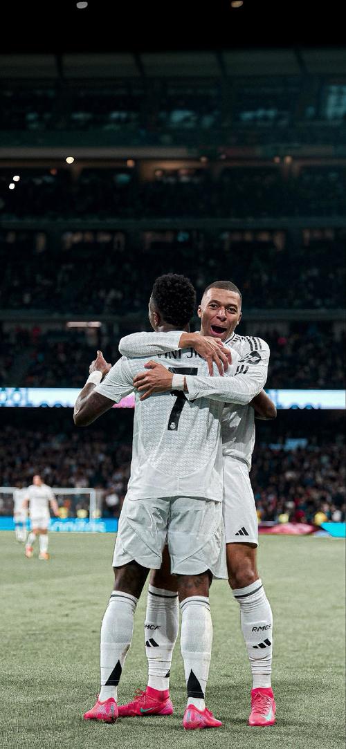 赛后试图殴打东契奇！NBA官宣施罗德被停赛三场，国王队战术恐受影响